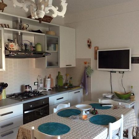 Ferienwohnung Dolce Casa Di Elena Nettuno Zimmer foto